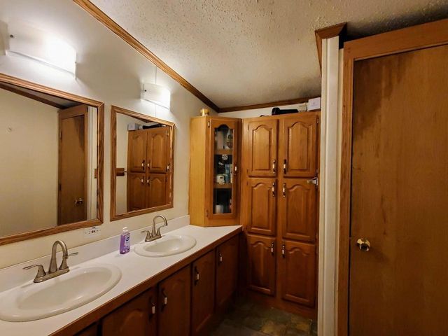W8297 COUNTY RD I, Clintonville, WI 54929