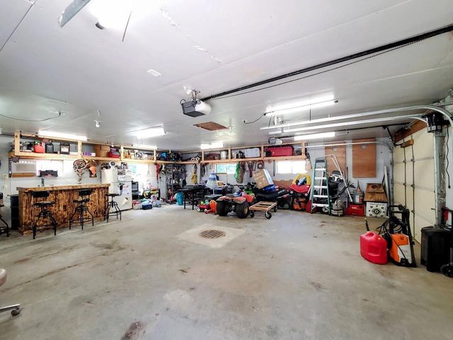 W8297 COUNTY RD I, Clintonville, WI 54929