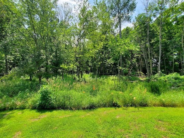 W8297 COUNTY RD I, Clintonville, WI 54929