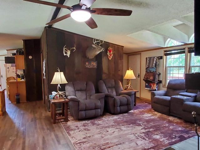 W8297 COUNTY RD I, Clintonville, WI 54929