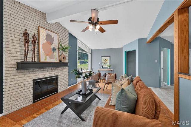 15 Bal Harbour Drive, St Louis, MO 63146