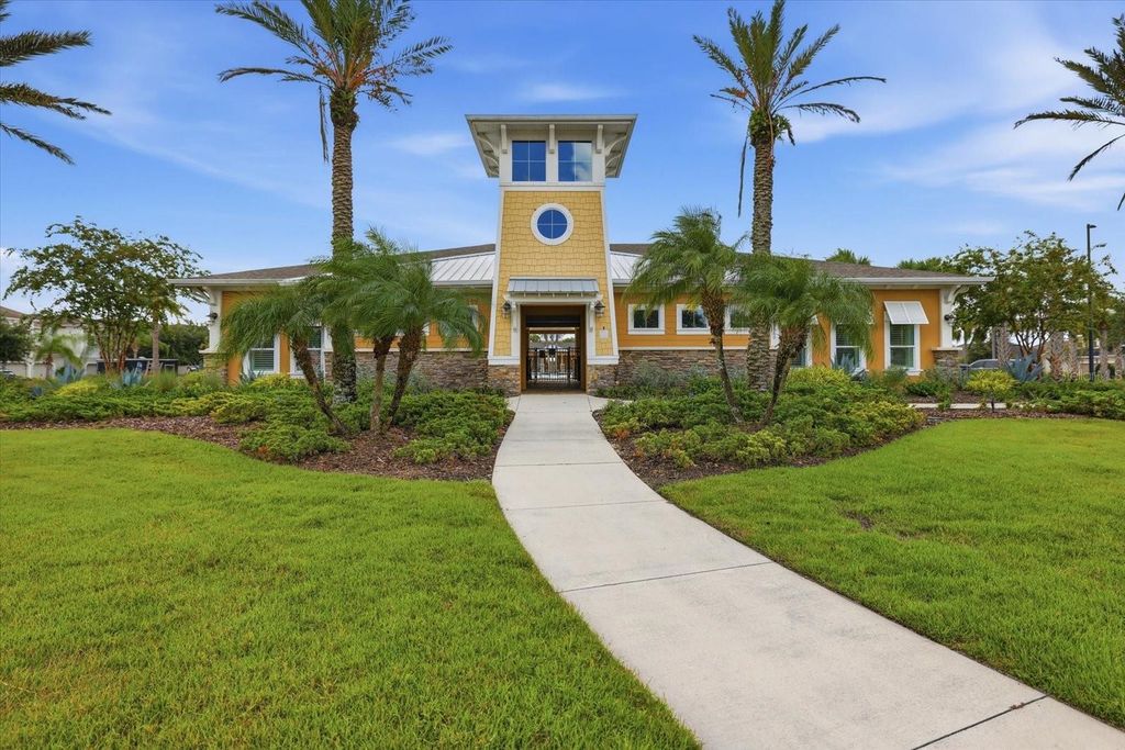 Image 40 of property listing at 11814 SKY ACRES TERRACE, Bradenton, FL 34211