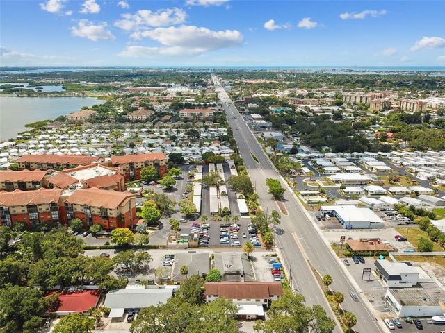8423 SEMINOLE BOULEVARD 202, Seminole, FL 33772