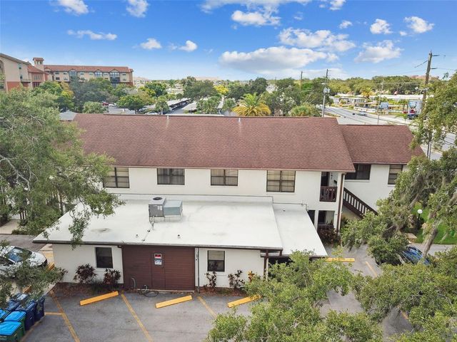 8423 SEMINOLE BOULEVARD 202, Seminole, FL 33772