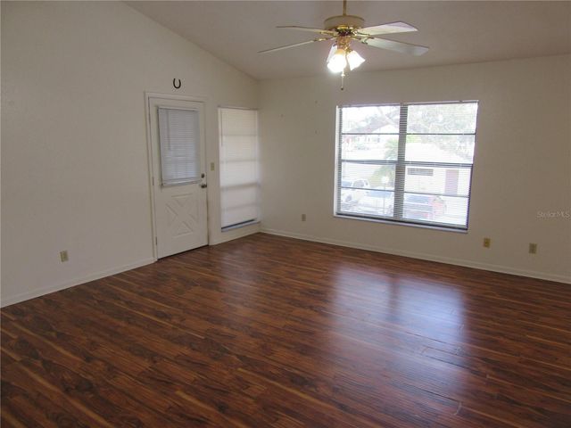 8423 SEMINOLE BOULEVARD 202, Seminole, FL 33772