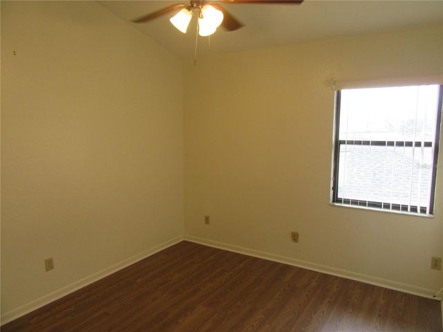 8423 SEMINOLE BOULEVARD 202, Seminole, FL 33772