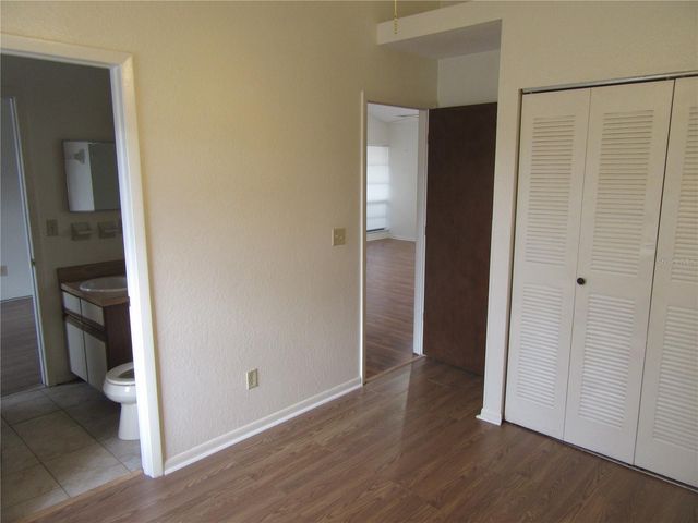 8423 SEMINOLE BOULEVARD 202, Seminole, FL 33772