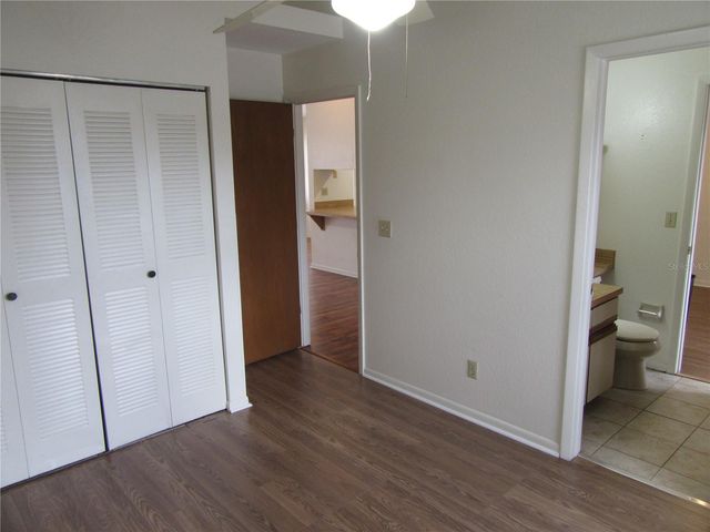 8423 SEMINOLE BOULEVARD 202, Seminole, FL 33772