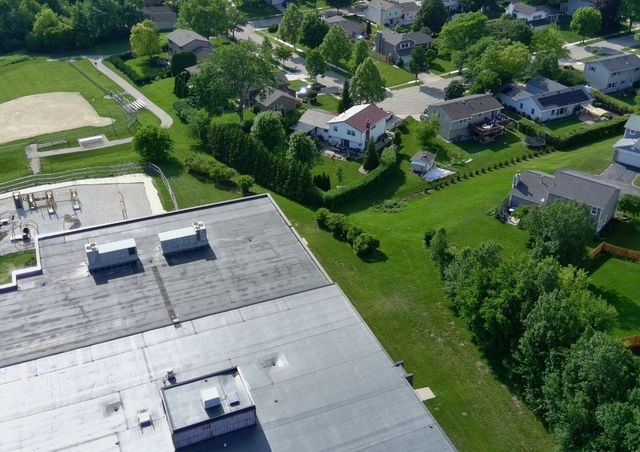 342 Country Lane, Algonquin, IL 60102