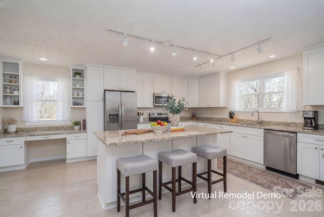 608 N State Street, Lincolnton, NC 28092