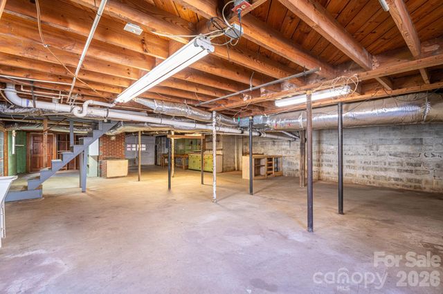 608 N State Street, Lincolnton, NC 28092