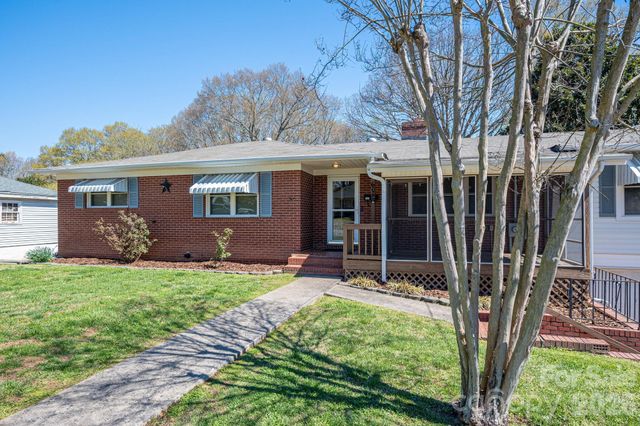 608 N State Street, Lincolnton, NC 28092