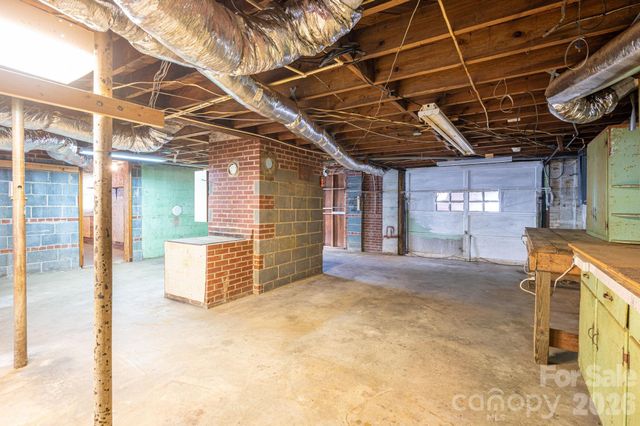 608 N State Street, Lincolnton, NC 28092