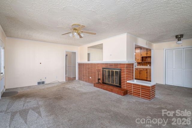 608 N State Street, Lincolnton, NC 28092