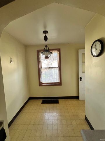 115 N Maple Avenue, Warsaw, IN 46580