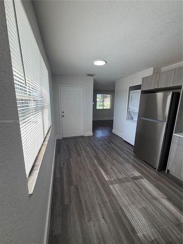 590 NW 58th Street, Miami, FL 33127