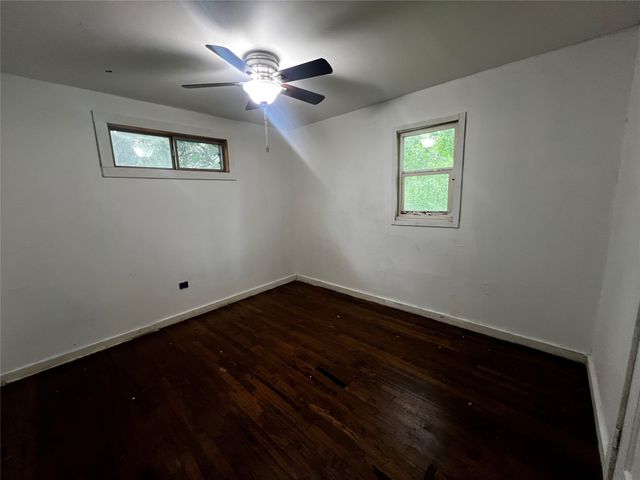 319 Ridgecrest Court, Azle, TX 76020