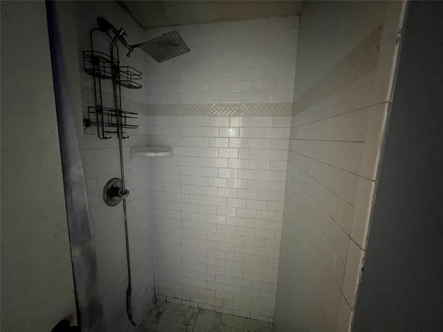 319 Ridgecrest Court, Azle, TX 76020