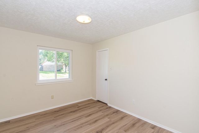 2763 Willow Creek Drive, League City, TX 77573