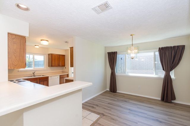 2763 Willow Creek Drive, League City, TX 77573