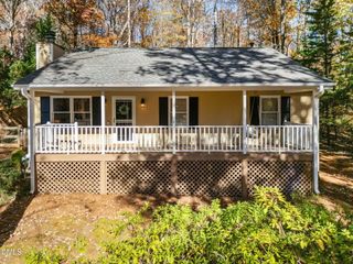 111 Lafayette Drive, Hillsborough, NC 27278