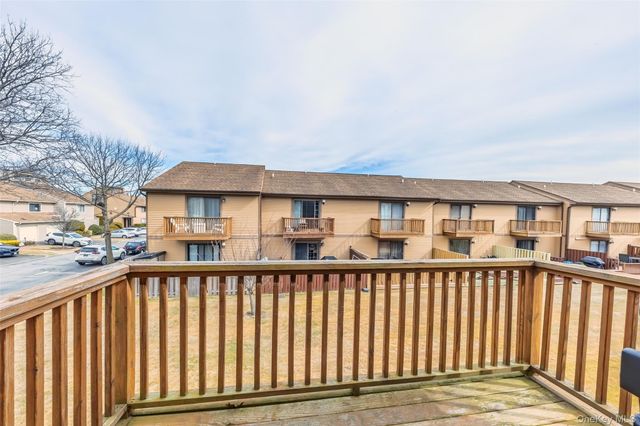100 Daly Boulevard 2410, Oceanside, NY 11572