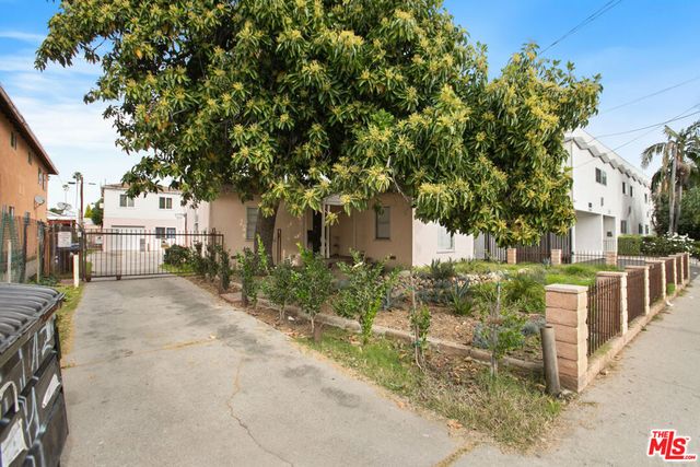 13623 Vanowen Street, Van Nuys, CA 91405