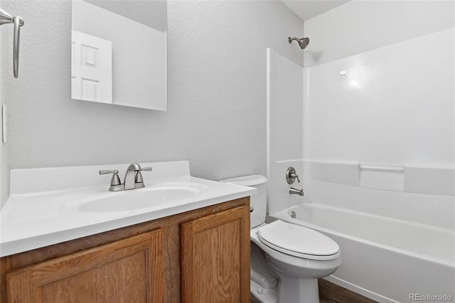 6011 S Zante Circle, Aurora, CO 80015