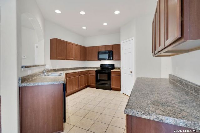 3802 ABBEY CIR, San Antonio, TX 78260