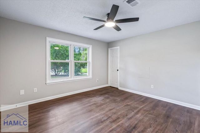 1016 Farr Court, Hinesville, GA 31313