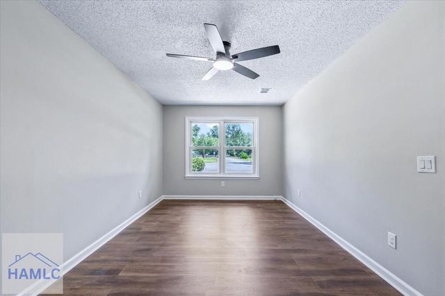 1016 Farr Court, Hinesville, GA 31313