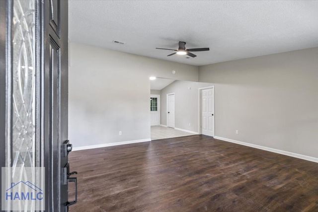 1016 Farr Court, Hinesville, GA 31313