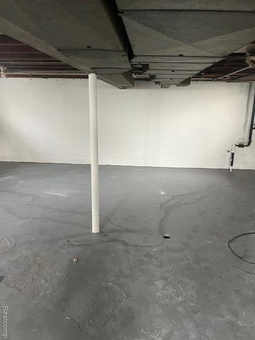 19711 Greeley, Detroit, MI 48203