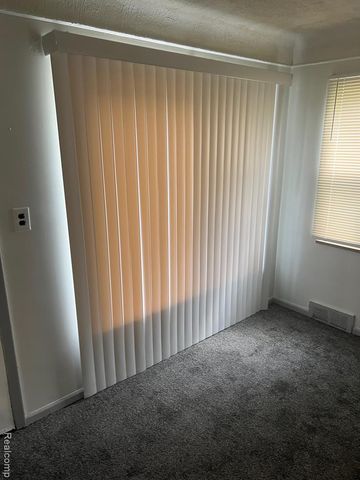 19711 Greeley, Detroit, MI 48203