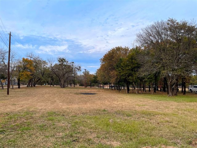 3101 Collins Road, Burleson, TX 76028