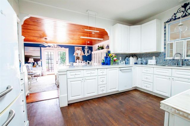 1102 N ARCADIA AVENUE, Arcadia, FL 34266