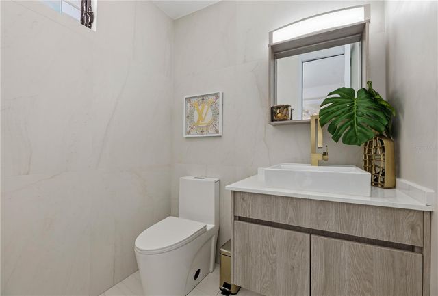 33 ZUANIA STREET, Guaynabo, PR 00966