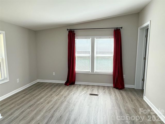 1332 Poplar Glen Drive, Kannapolis, NC 28083