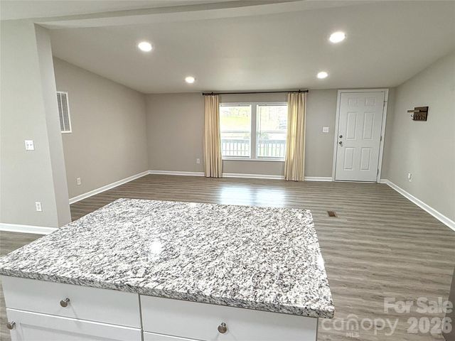 1332 Poplar Glen Drive, Kannapolis, NC 28083