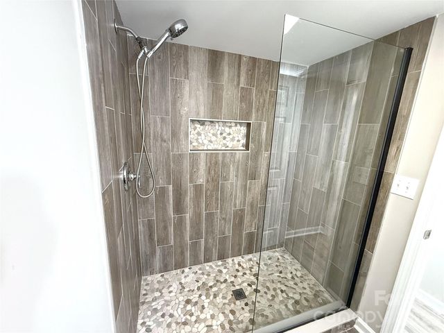 1332 Poplar Glen Drive, Kannapolis, NC 28083