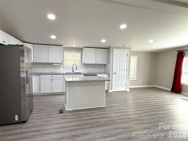 1332 Poplar Glen Drive, Kannapolis, NC 28083