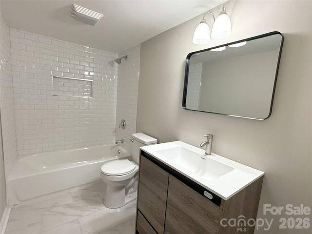 1332 Poplar Glen Drive, Kannapolis, NC 28083