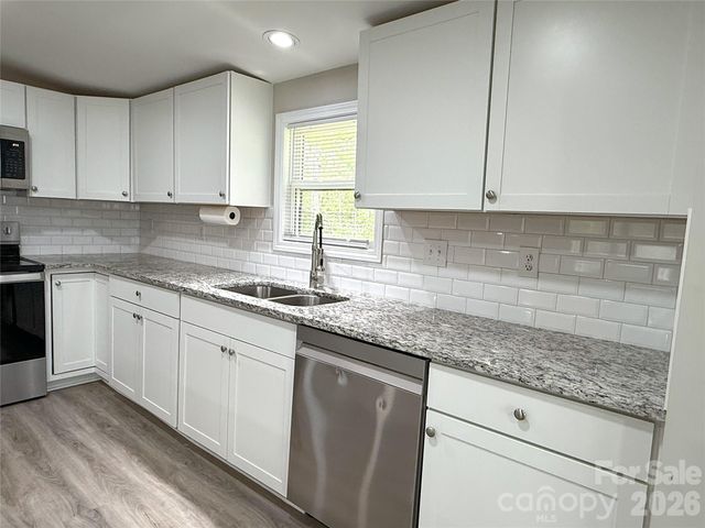 1332 Poplar Glen Drive, Kannapolis, NC 28083