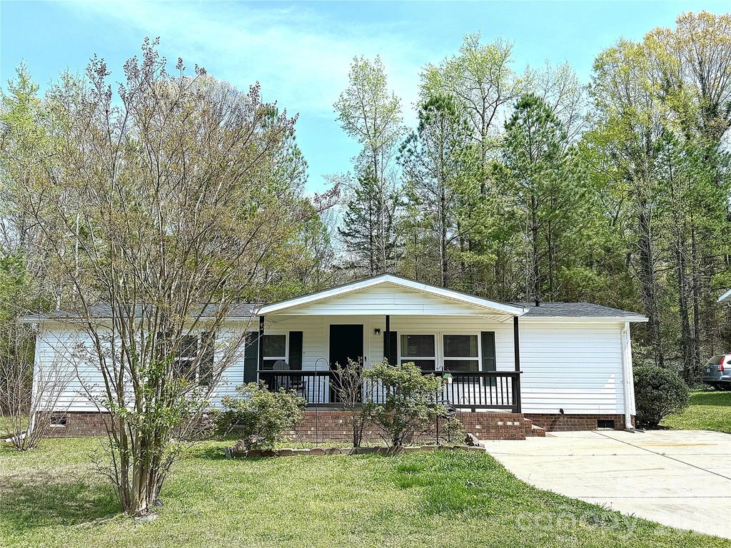 1332 Poplar Glen Drive, Kannapolis, NC 28083