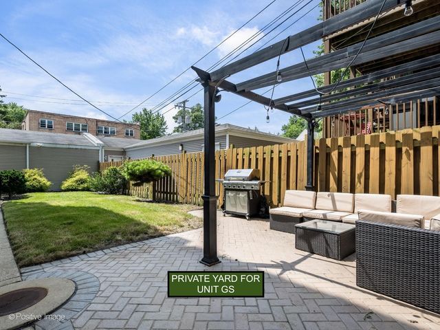 1761 W Morse Avenue GS, Chicago, IL 60626