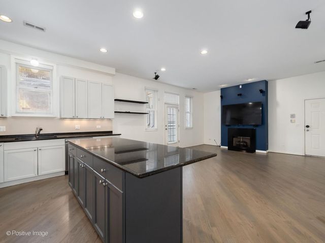 1761 W Morse Avenue GS, Chicago, IL 60626