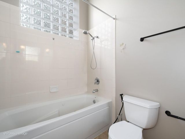 1761 W Morse Avenue GS, Chicago, IL 60626