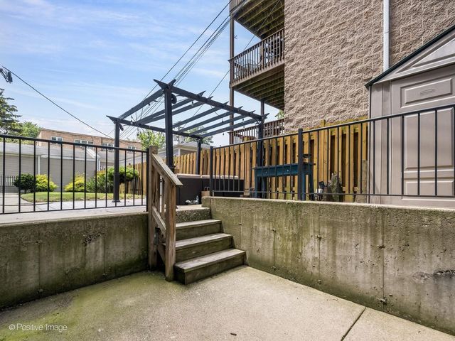 1761 W Morse Avenue GS, Chicago, IL 60626