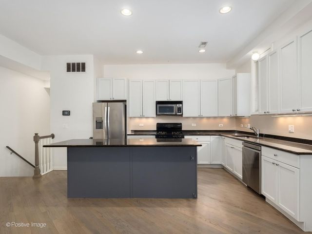 1761 W Morse Avenue GS, Chicago, IL 60626