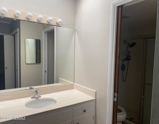 604 W Roller Coaster Road, Tucson, AZ 85704